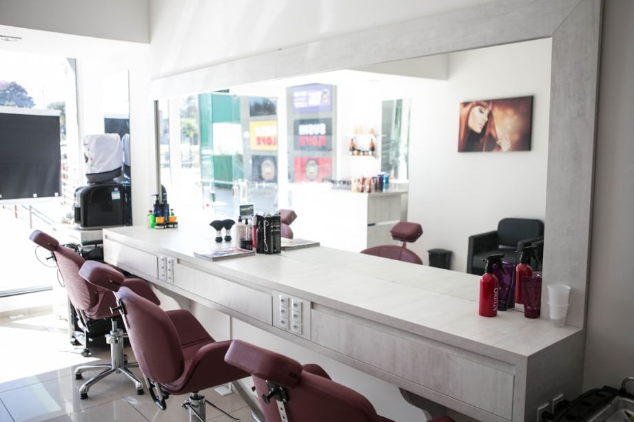 Unleash Your Inner Radiance: Hair Color and Styling Inspiration at Hairmess Salon in Boca Raton