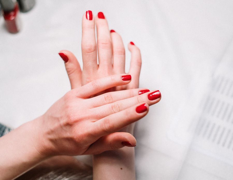 classic manicure 01 10cf5d94 Specials